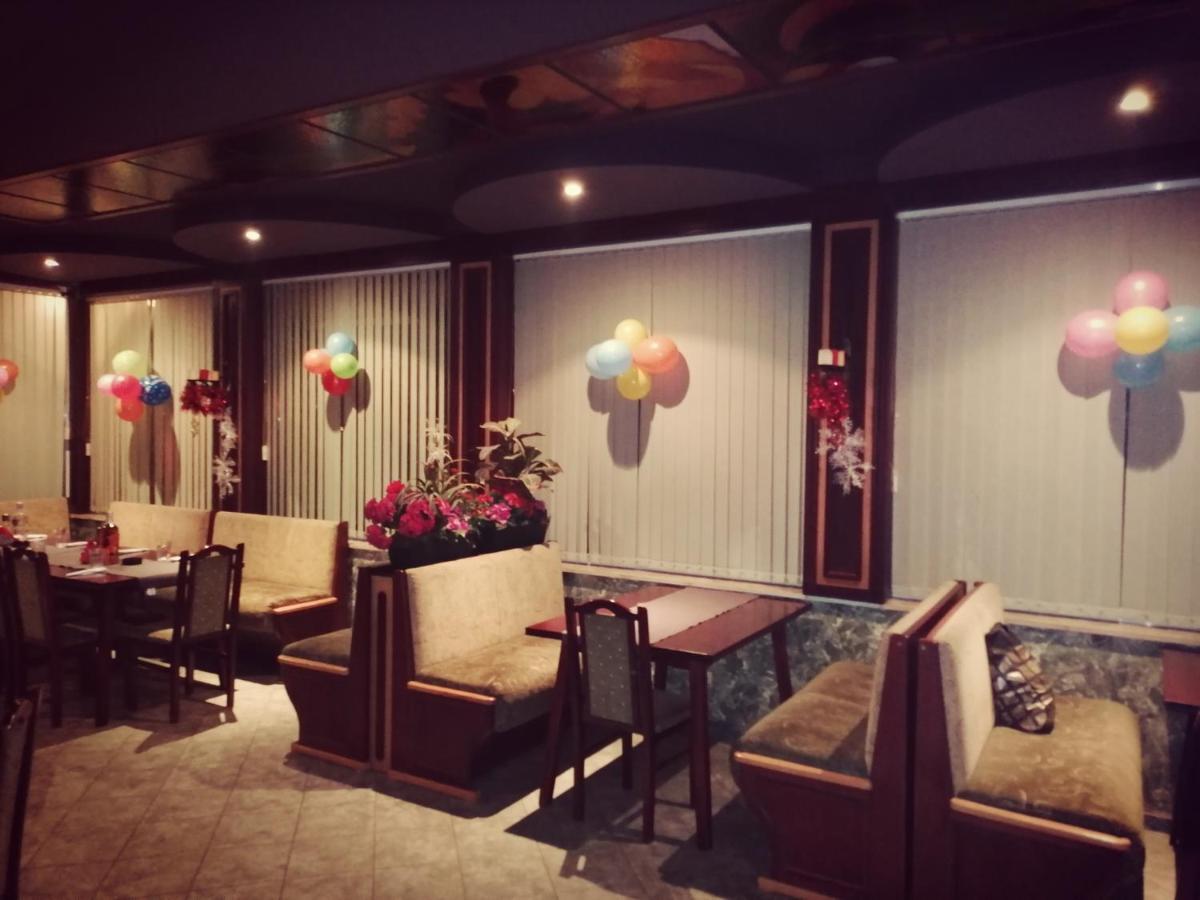 Discret Hotel & Restaurant Vladaya Ngoại thất bức ảnh