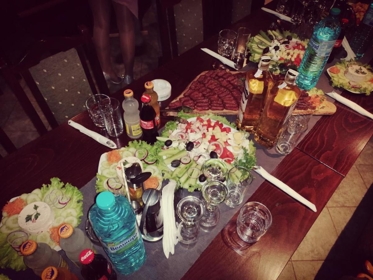 Discret Hotel & Restaurant Vladaya Ngoại thất bức ảnh
