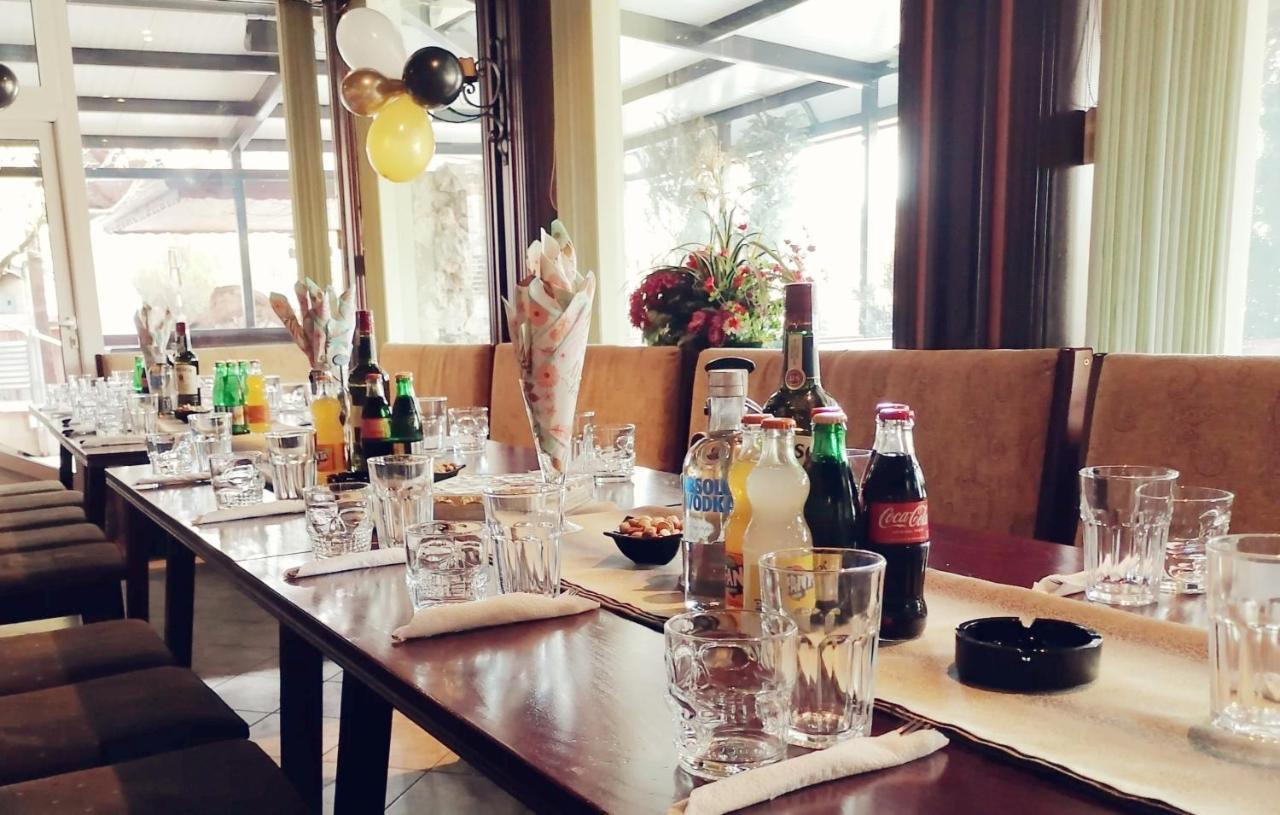 Discret Hotel & Restaurant Vladaya Ngoại thất bức ảnh