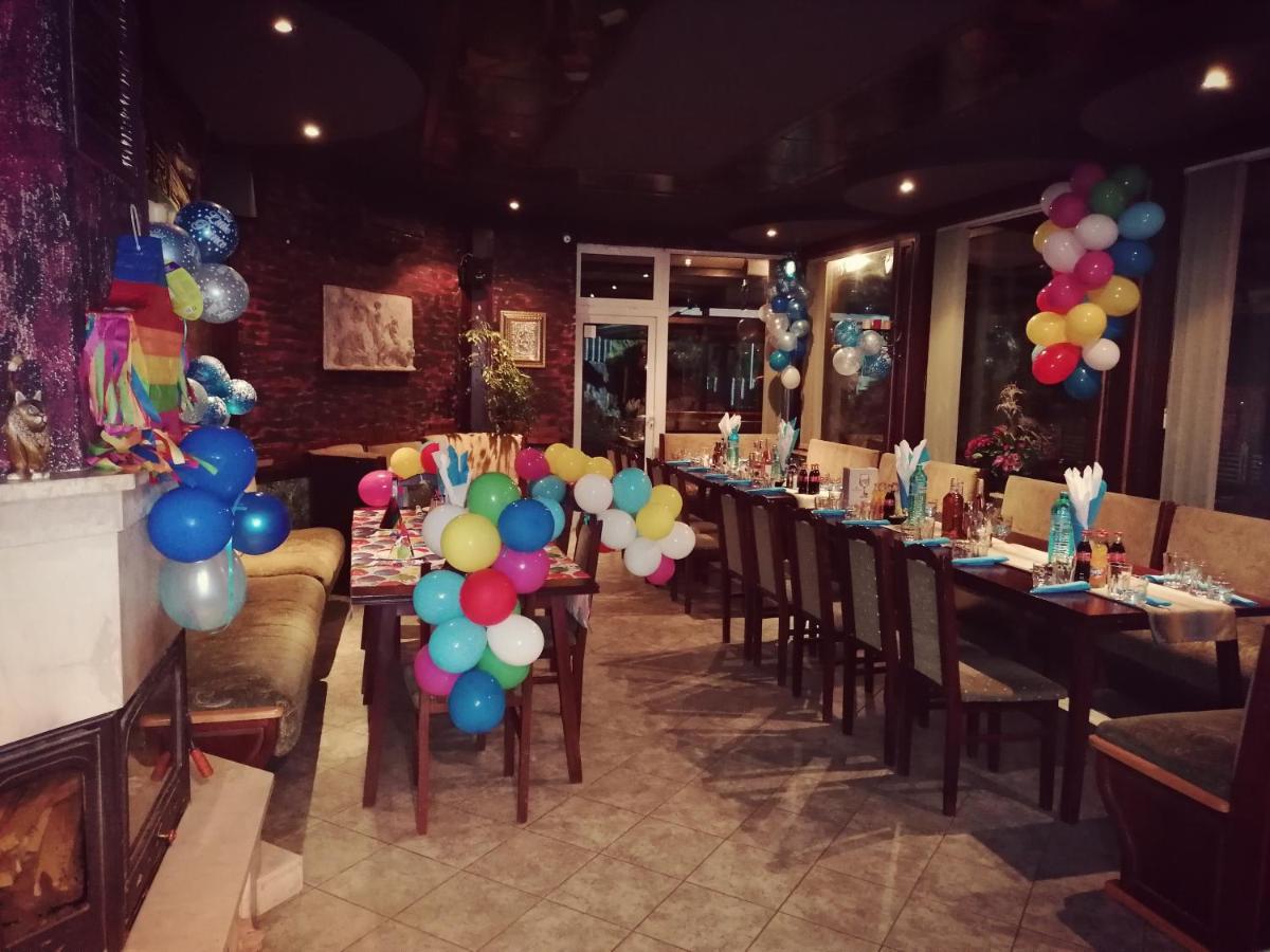 Discret Hotel & Restaurant Vladaya Ngoại thất bức ảnh