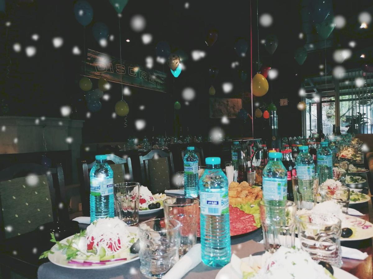 Discret Hotel & Restaurant Vladaya Ngoại thất bức ảnh