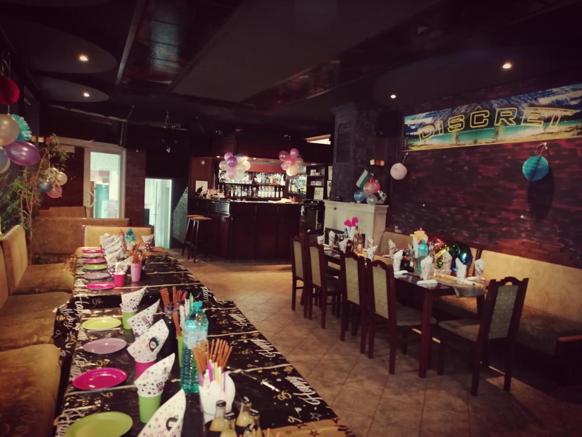 Discret Hotel & Restaurant Vladaya Ngoại thất bức ảnh